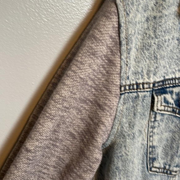 NWT RETRO LOOK JEAN JACKET - Picture 2 of 4